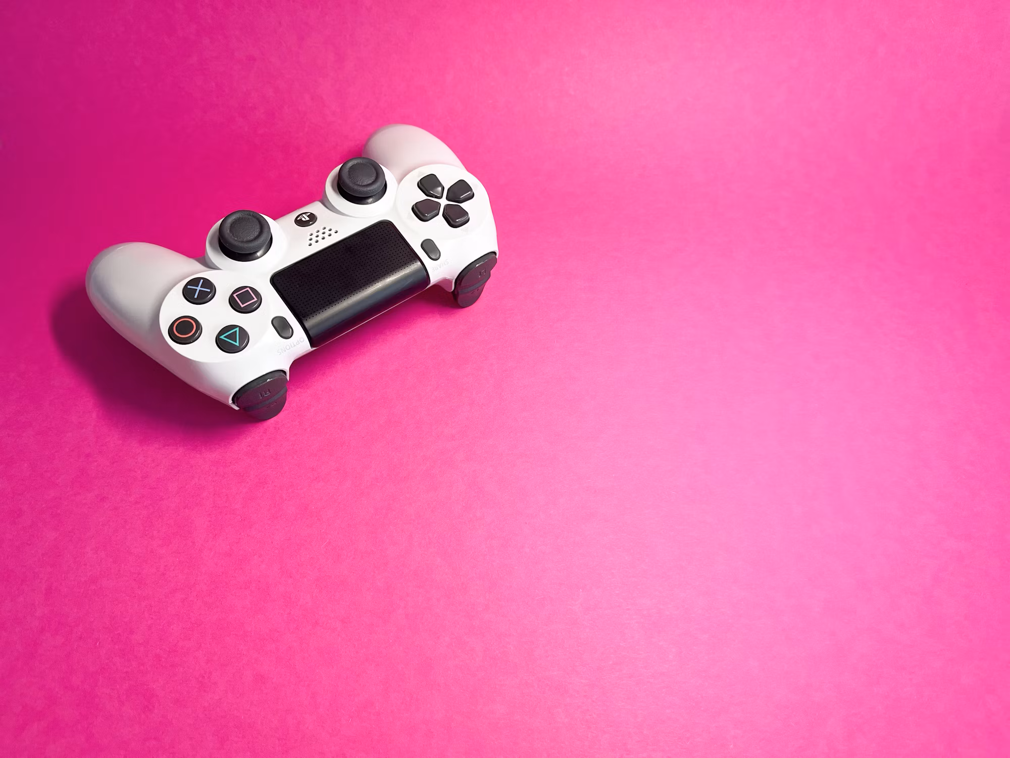 Exploring the World of Virtual Reality: Immersive Experiences Redefined